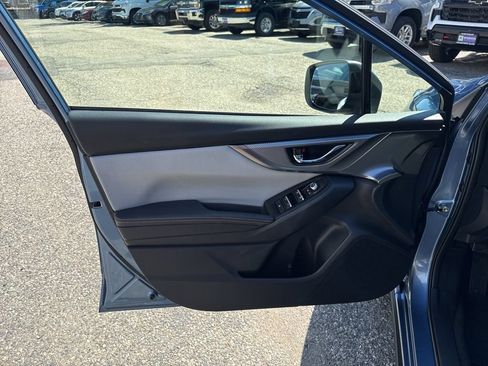 Used 2023 Subaru Crosstrek 2.5i Limited w/ Moonroof Package AWD/4WD image 12