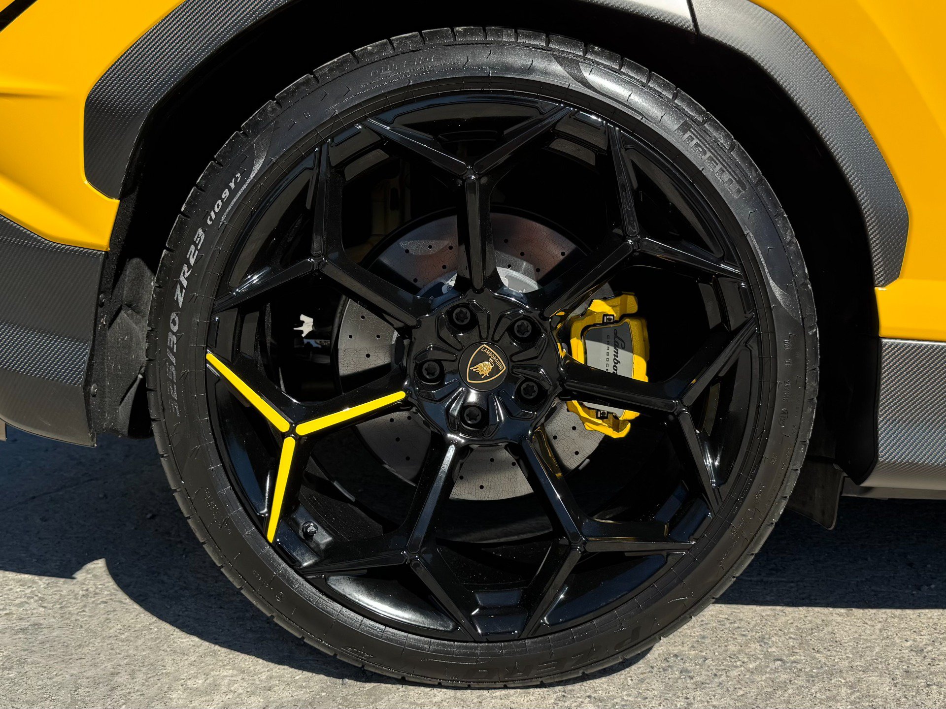 Used 2024 Lamborghini Urus Performante AWD/4WD image 71