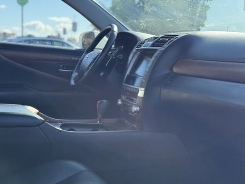Used 2011 Lexus LS 460 image 11