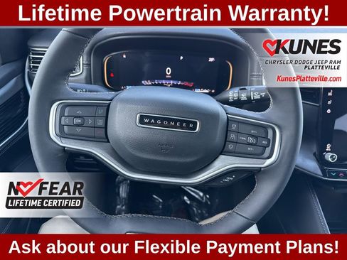 Used 2025 Jeep Wagoneer Series II image 13