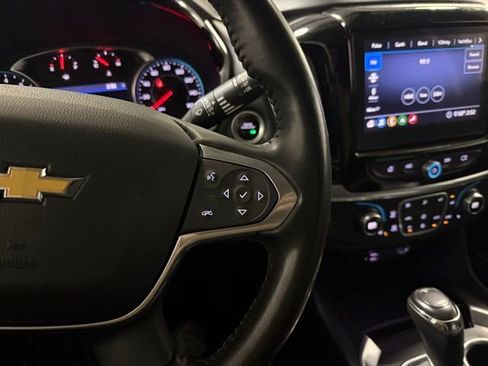 Used 2020 Chevrolet Traverse LT w/ LT Premium Package image 15