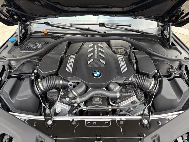 Used 2026 BMW M850i xDrive AWD/4WD image 10