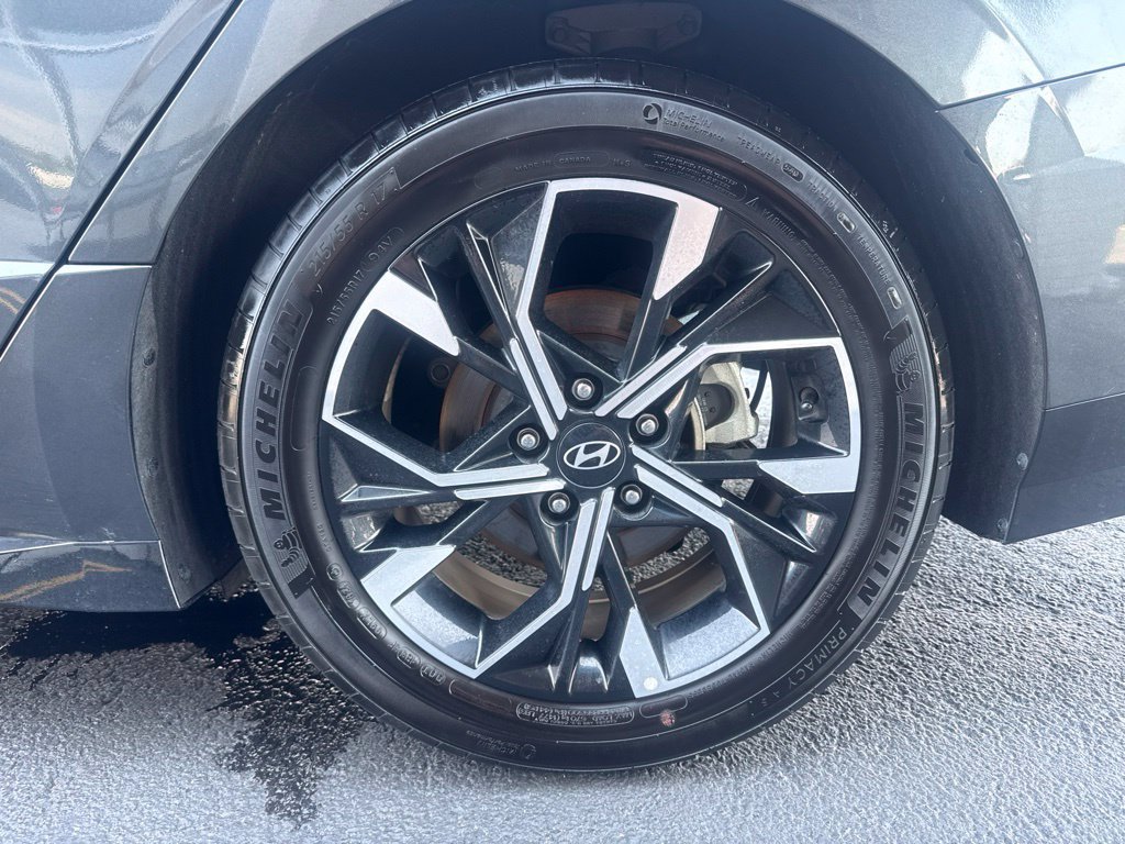 Used 2025 Hyundai Sonata SEL FWD image 3