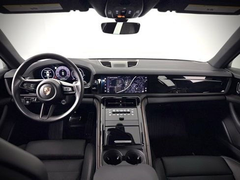 Used 2025 Porsche Panamera 4 image 22