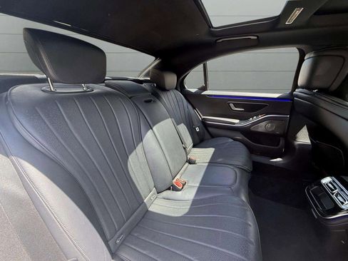 Used 2022 Mercedes-Benz S 500 4MATIC image 26