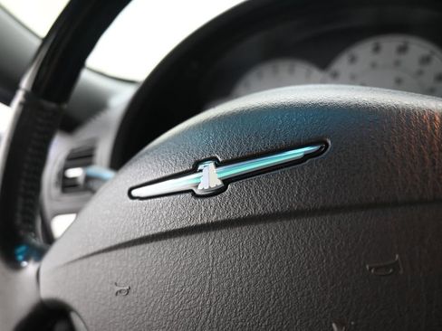 Used 2002 Ford Thunderbird RWD image 17