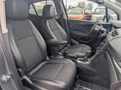 Used 2015 Buick Encore FWD image 21