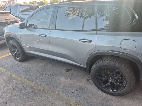 Used 2025 GMC Acadia AT4 w/ Super Cruise Package AWD/4WD image 9