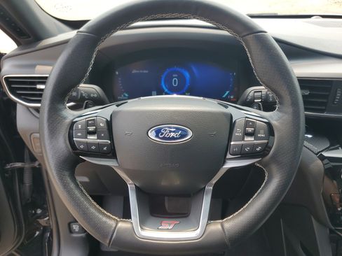 Used 2023 Ford Explorer ST w/ Equipment Group 401A AWD/4WD image 14