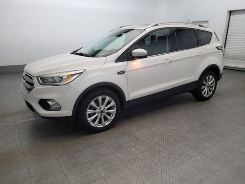 Used 2017 Ford Escape Titanium FWD image 2