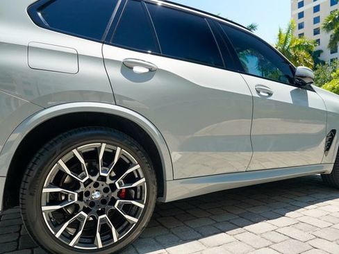 Used 2024 BMW X5 sDrive40i w/ M Sport Package RWD image 31