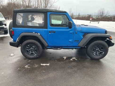 Used 2021 Jeep Wrangler Sport image 6