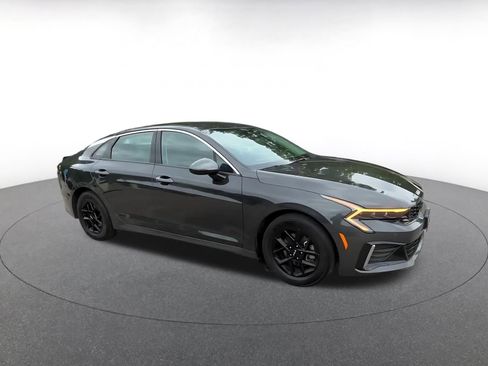 Used 2025 Kia K5 LXS FWD image 2