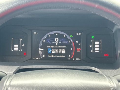 Used 2026 Toyota 4Runner SR5 AWD/4WD image 17