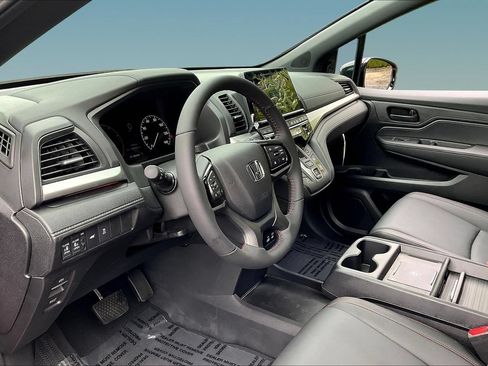 Used 2026 Honda Odyssey Sport-L image 16