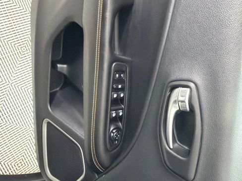 Used 2021 Jeep Compass Sport image 11