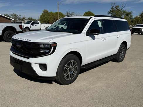 New 2025 Ford Expedition Max Active image 3