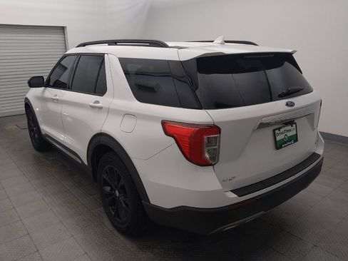 Used 2020 Ford Explorer XLT w/ Equipment Group 202A RWD image 5
