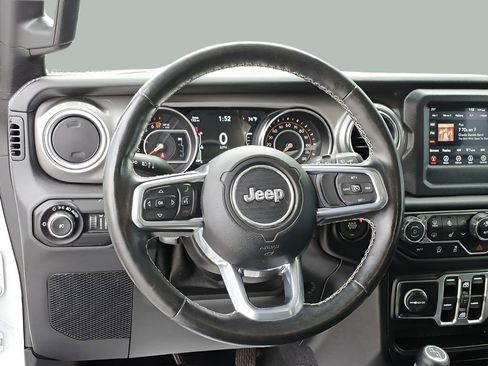Used 2021 Jeep Wrangler Unlimited Sahara w/ Cold Weather Group AWD/4WD image 9
