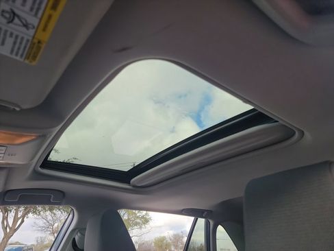 Used 2020 Toyota RAV4 XLE w/ Convenience Package image 14