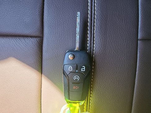 Used 2018 Ford F150 XLT w/ Equipment Group 302A Luxury AWD/4WD image 21