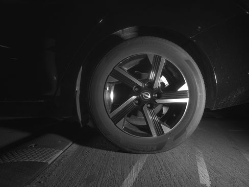 Used 2025 Nissan Sentra SV image 14