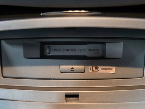 Used 2005 Toyota Avalon XL image 23