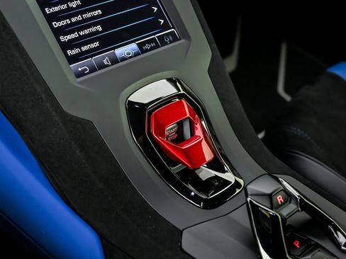 Used 2022 Lamborghini Huracan STO image 34