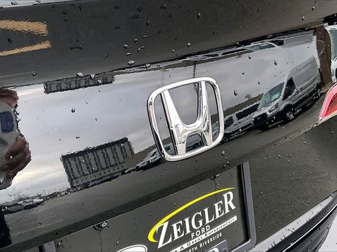 Used 2025 Honda Civic Sport image 30