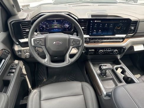 New 2026 Chevrolet Silverado 1500 LT Trail Boss w/ Convenience Package II AWD/4WD image 7