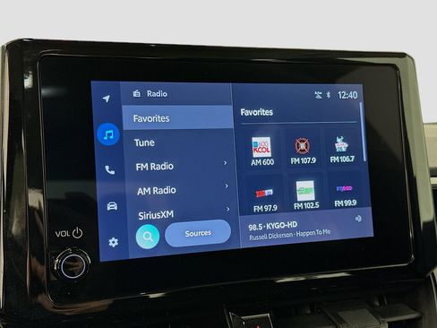 Used 2025 Toyota Corolla LE image 21