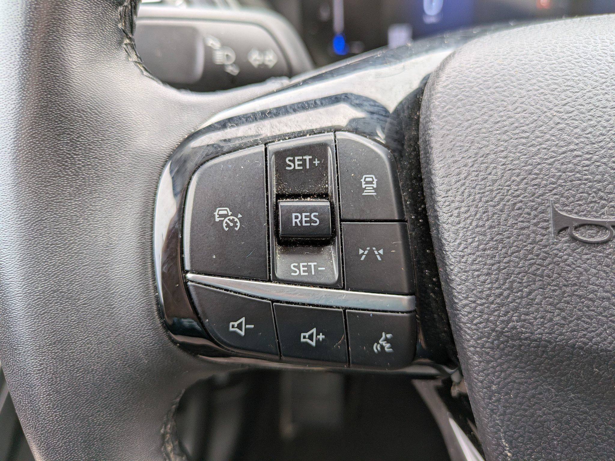 Used 2023 Ford Escape SE FWD image 26