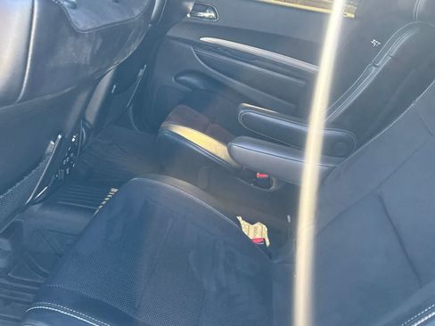 Used 2018 Dodge Durango SRT w/ Technology Group AWD/4WD image 5