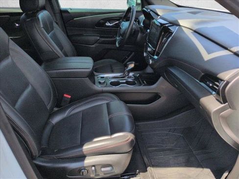 Used 2024 Chevrolet Traverse RS FWD image 29