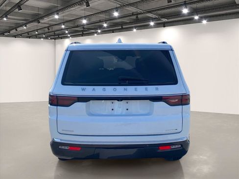 Used 2022 Jeep Wagoneer Series I w/ Convenience Group I AWD/4WD image 6