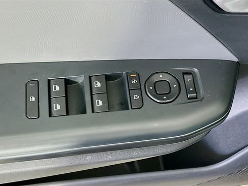 Used 2025 Kia K4 LXS image 15