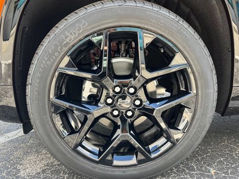 New 2026 Chevrolet Traverse RS w/ LPO, Floor Liner Package FWD image 27