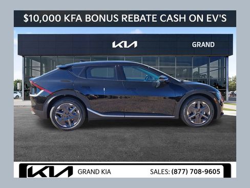 New 2025 Kia EV6 Light image 1