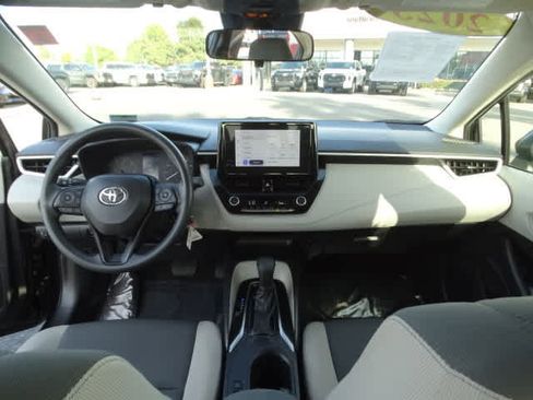 Used 2023 Toyota Corolla LE w/ Carpet Mat Package (TMS) image 23