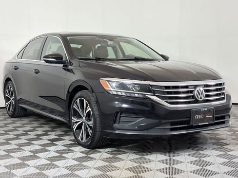 Used 2022 Volkswagen Passat 2.0T SE FWD image 7