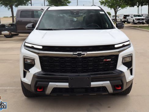 Used 2024 Chevrolet Traverse Z71 w/ Enhanced Driving Package AWD/4WD image 9