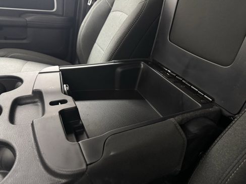 Used 2024 RAM 2500 Big Horn w/ Sport Appearance Package image 43