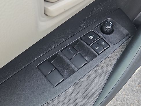 Used 2024 Toyota Corolla LE FWD image 14