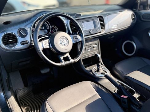 Used 2013 Volkswagen Beetle 2.5 image 9