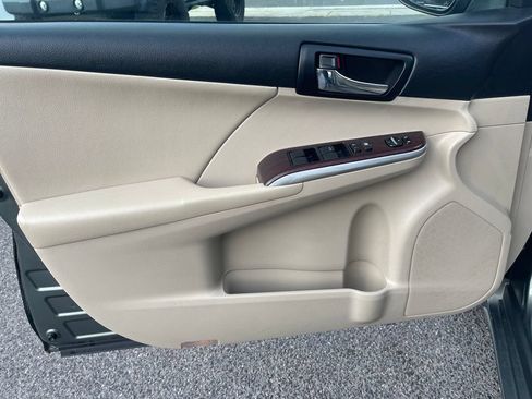 Used 2012 Toyota Camry XLE FWD image 13