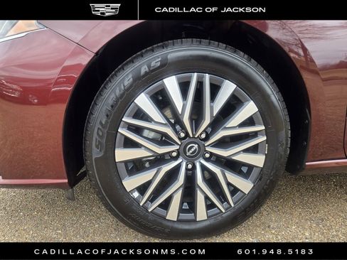 Used 2025 Nissan Altima 2.5 SV image 28