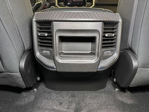 New 2026 RAM 1500 4x4 Crew Cab image 25