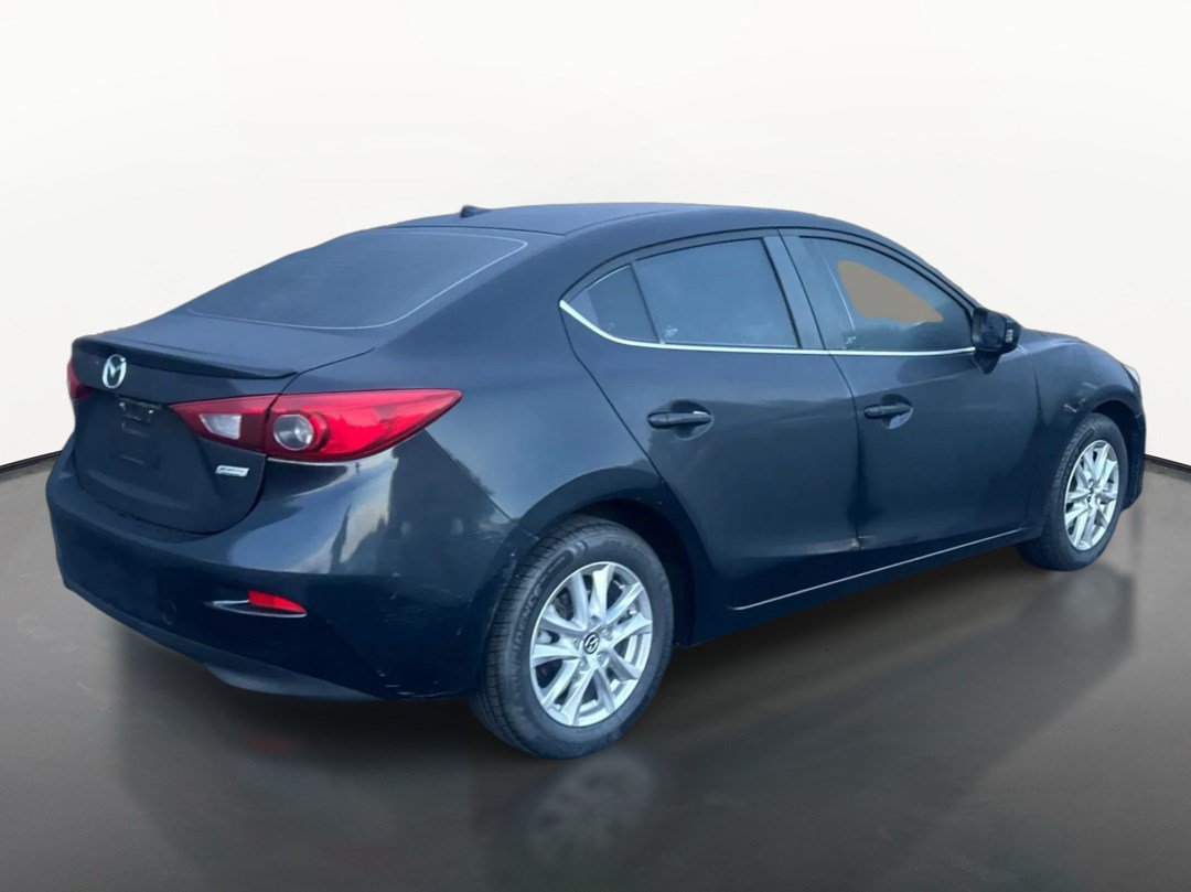 Used 2016 MAZDA MAZDA3 i Touring w/ Popular Equipment Package FWD image 3