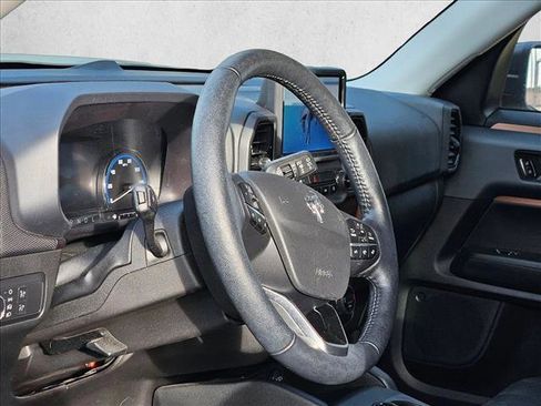 Used 2021 Ford Bronco Sport Outer Banks image 11