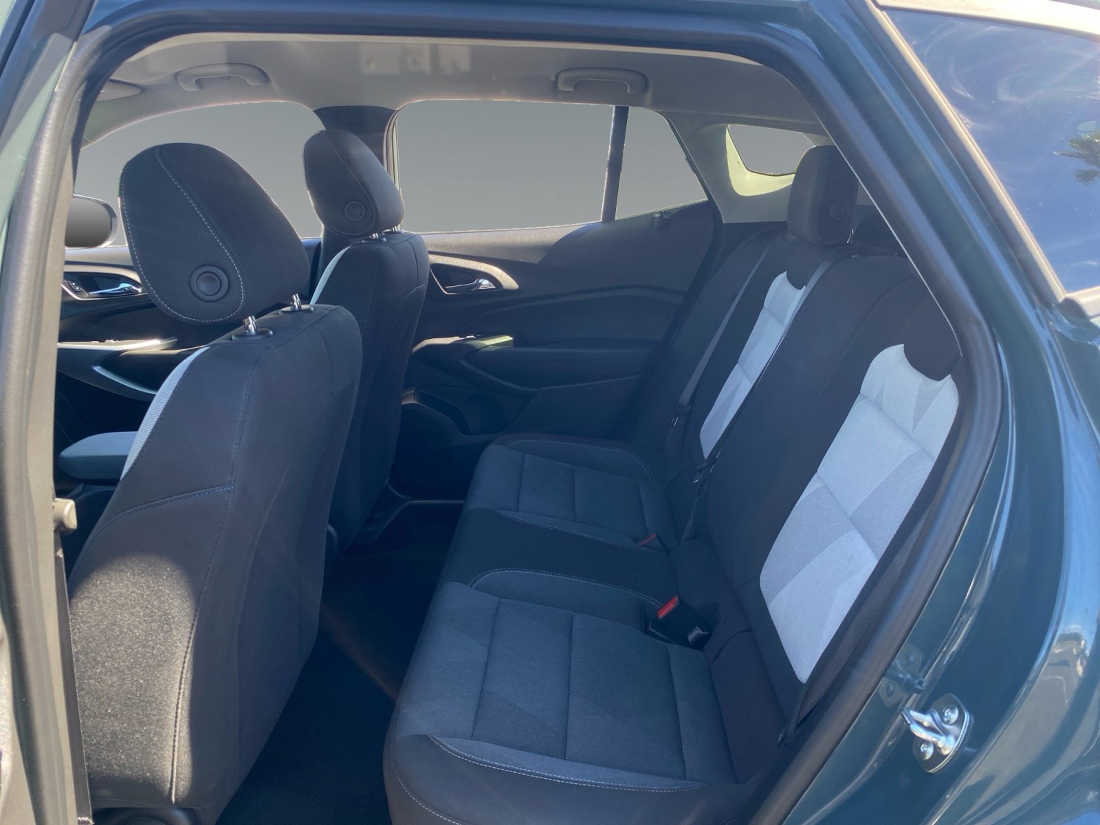 Used 2026 Chevrolet Trax LS FWD image 13
